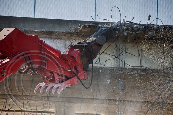 Demolishing Petaluma bridge 1.25.14 061_1